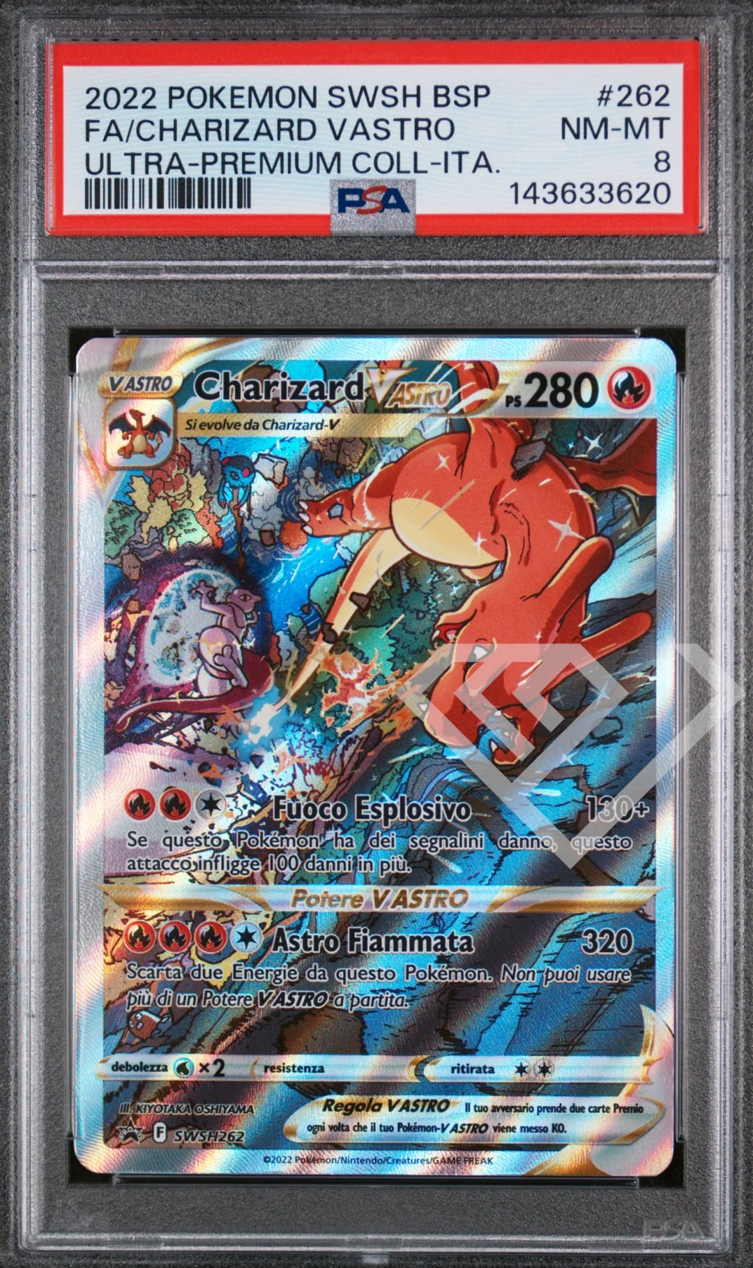 Charizard VAstro SWSH 262 - Ultra Premium Collection PSA 8 Italian
